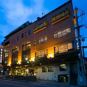 https://shiroyama.kanagawa-hotels.com